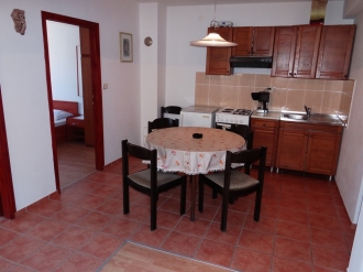 Apartman INES 1: