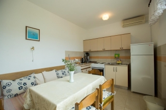 Apartman FRANJO 2: