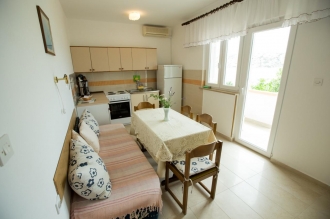 Apartman FRANJO 2: