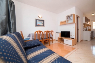 Apartman ANA BLUE: