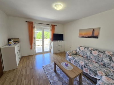 Apartman GUMENI 1: