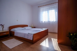 Apartman BIBA 4: