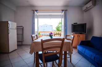 Apartman BIBA 4: