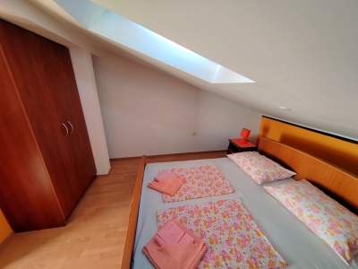 Apartman Gumeni 3: