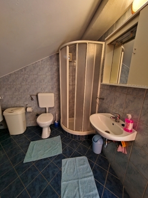 Apartman Gumeni 3: