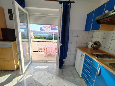 Studio apartman Gumeni 4: