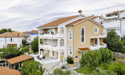 Apartman BOLERO 2: