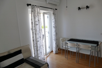 Apartman CRHA 2: