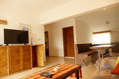 Apartman PECO 1: