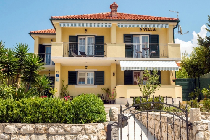 VILLA MARIN