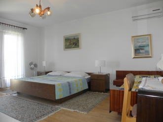 Apartman Holjar: