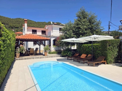 Holiday Home DENONA: